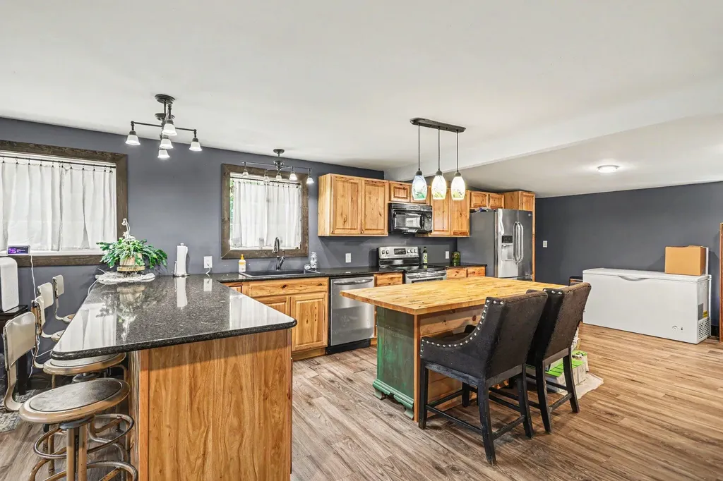 10204 Bellevue Road Pennfield Charter Township MI 49014