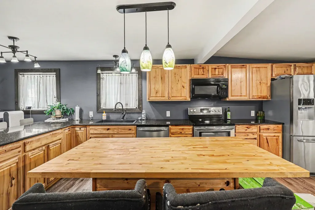 10204 Bellevue Road Pennfield Charter Township MI 49014