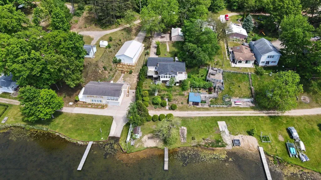 13703 Carefree Drive Johnstown Township MI 49017