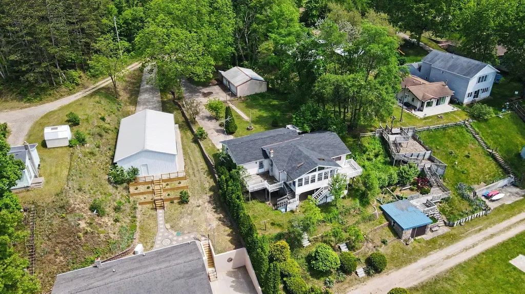13703 Carefree Drive Johnstown Township MI 49017