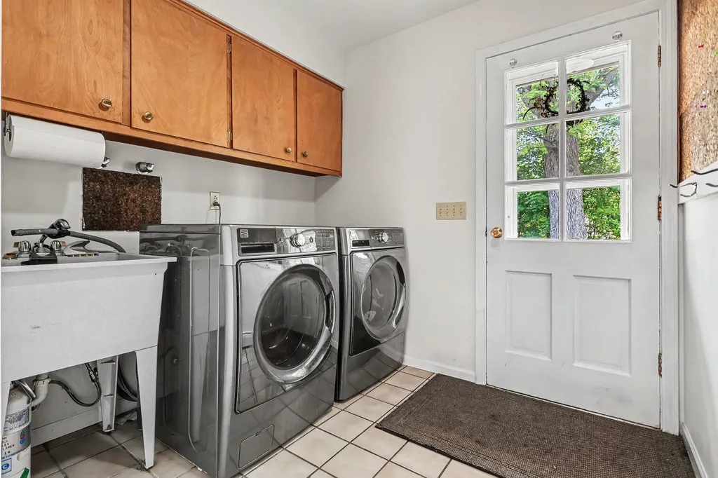 3086 Springbrook Drive Cooper Charter Township MI 49004