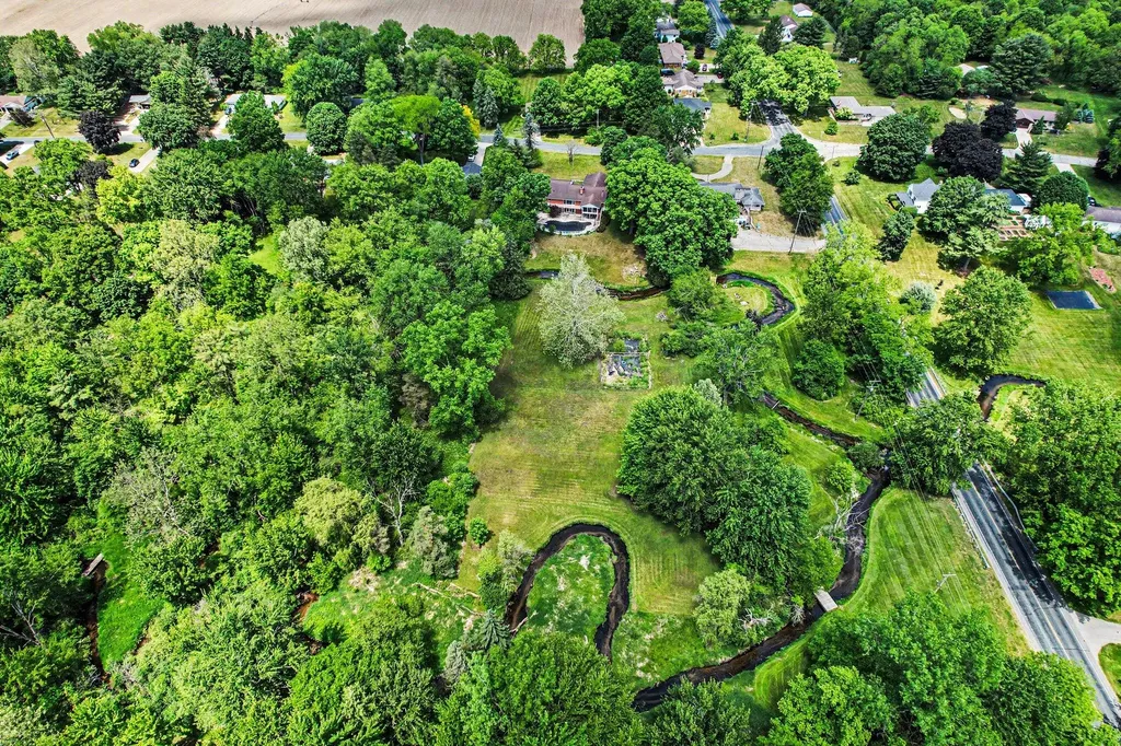 3086 Springbrook Drive Cooper Charter Township MI 49004