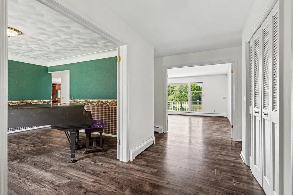 3086 Springbrook Drive Cooper Charter Township MI 49004
