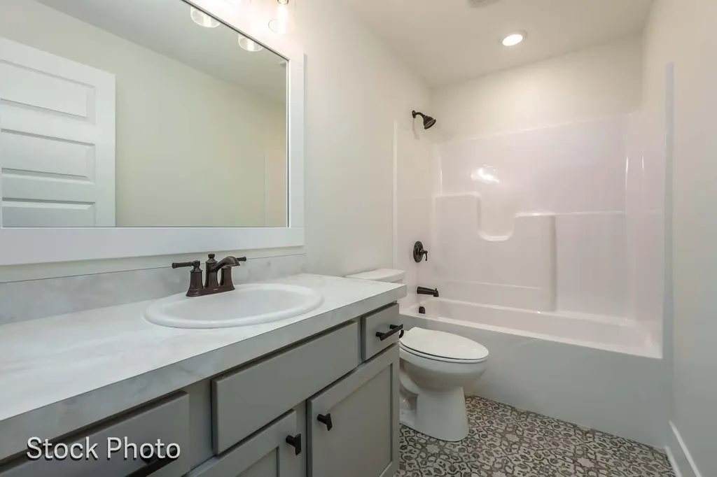 329 Round Hill Road Oshtemo Charter Township MI 49009