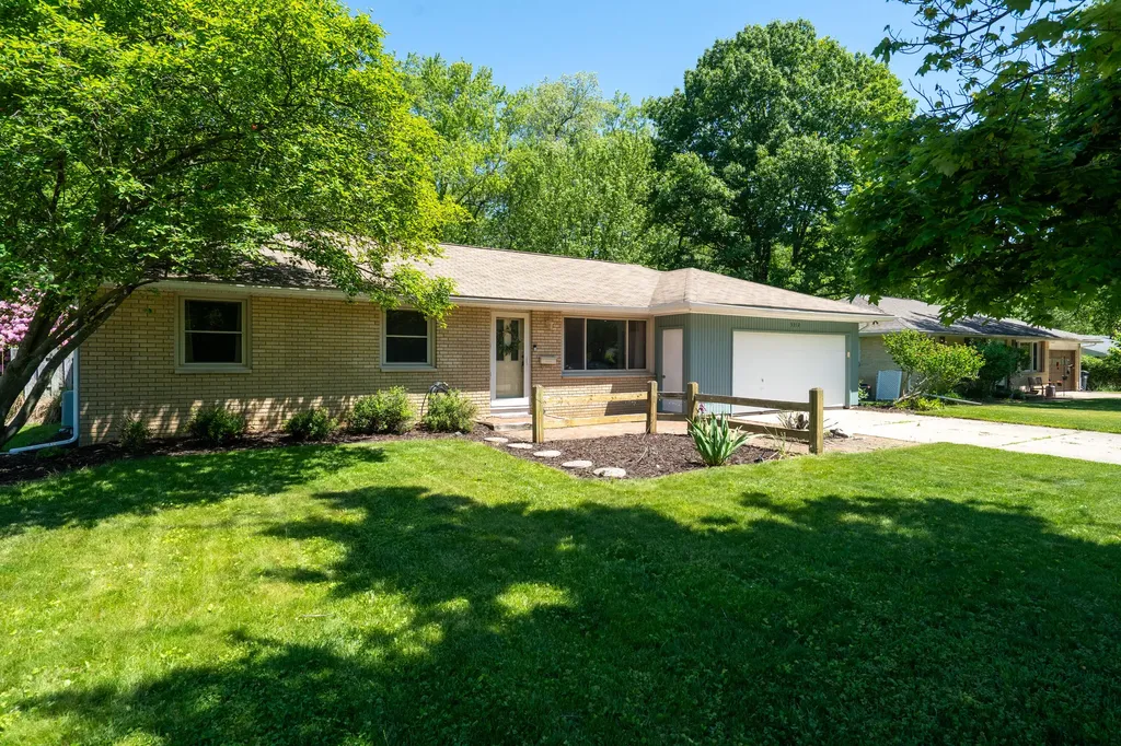 3312 Tamsin Avenue Kalamazoo City MI 49008