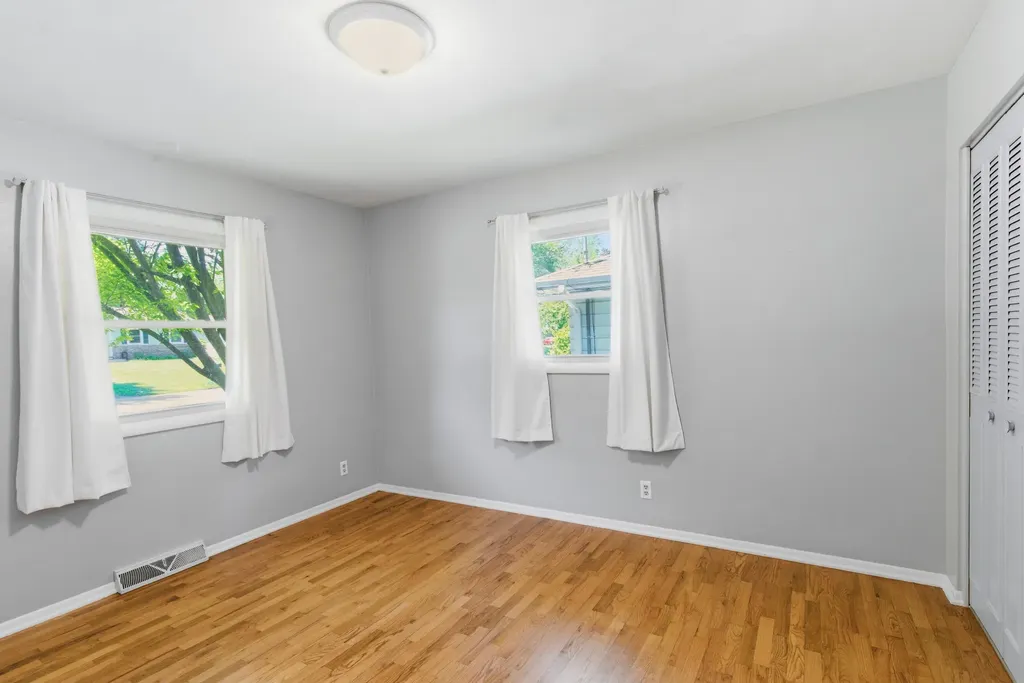 3312 Tamsin Avenue Kalamazoo City MI 49008