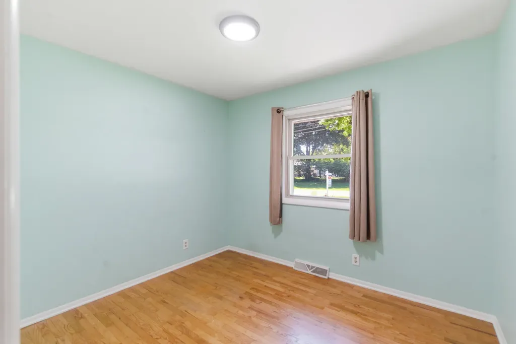 3312 Tamsin Avenue Kalamazoo City MI 49008