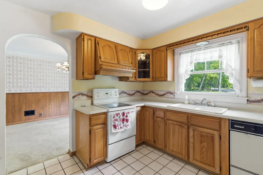 3624 E Shore Drive Portage City MI 49002