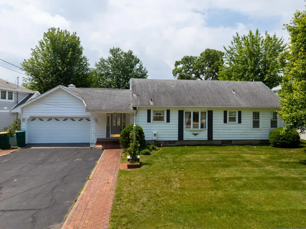 3624 E Shore Drive Portage City MI 49002