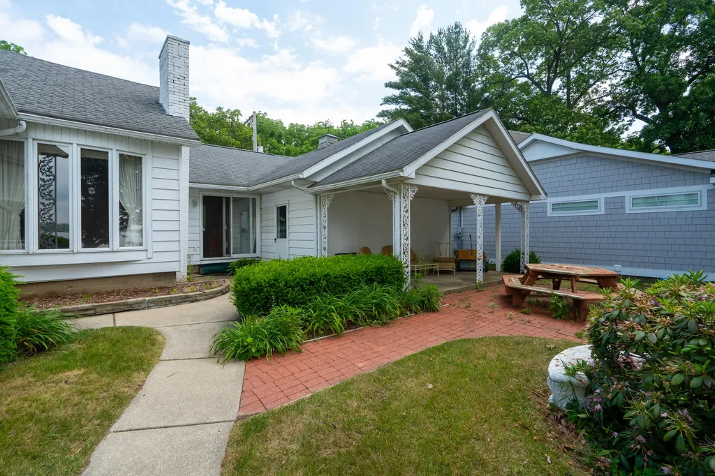 3624 E Shore Drive Portage City MI 49002