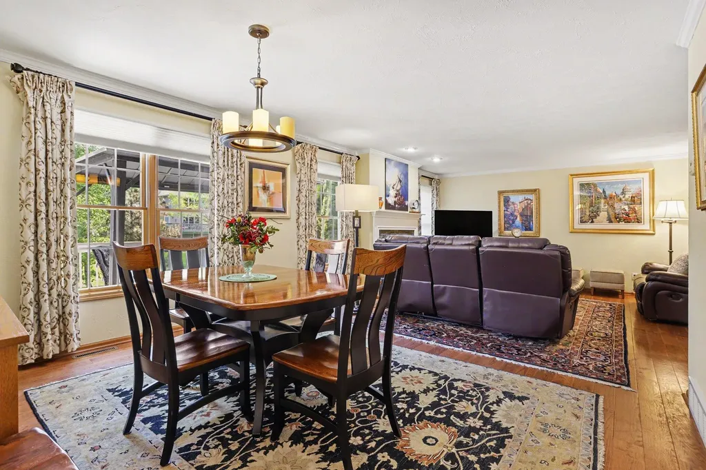 174 Hickory Hills Marshall Township MI 49068