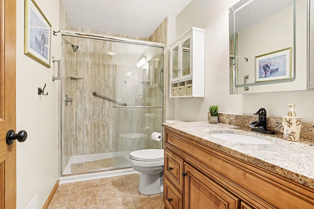 174 Hickory Hills Marshall Township MI 49068