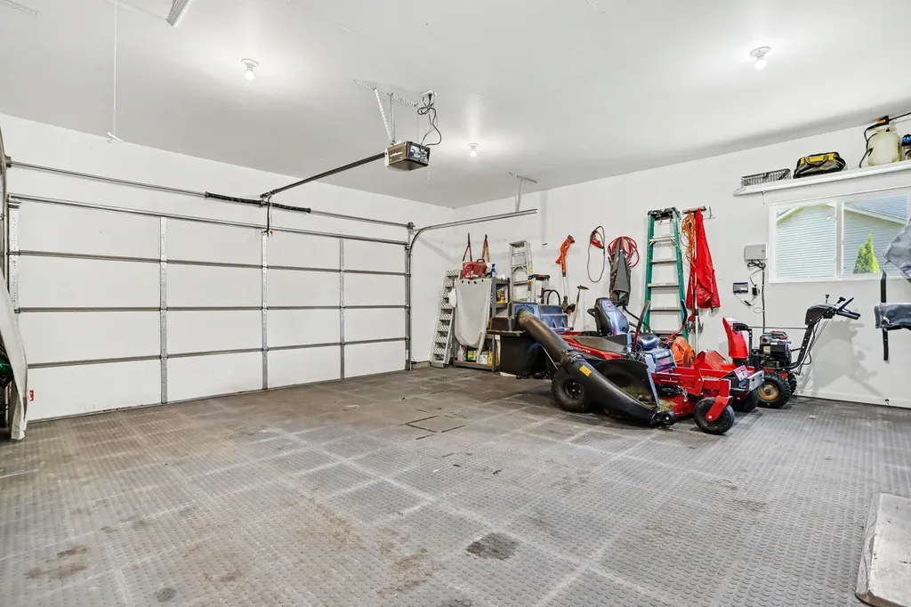 174 Hickory Hills Marshall Township MI 49068