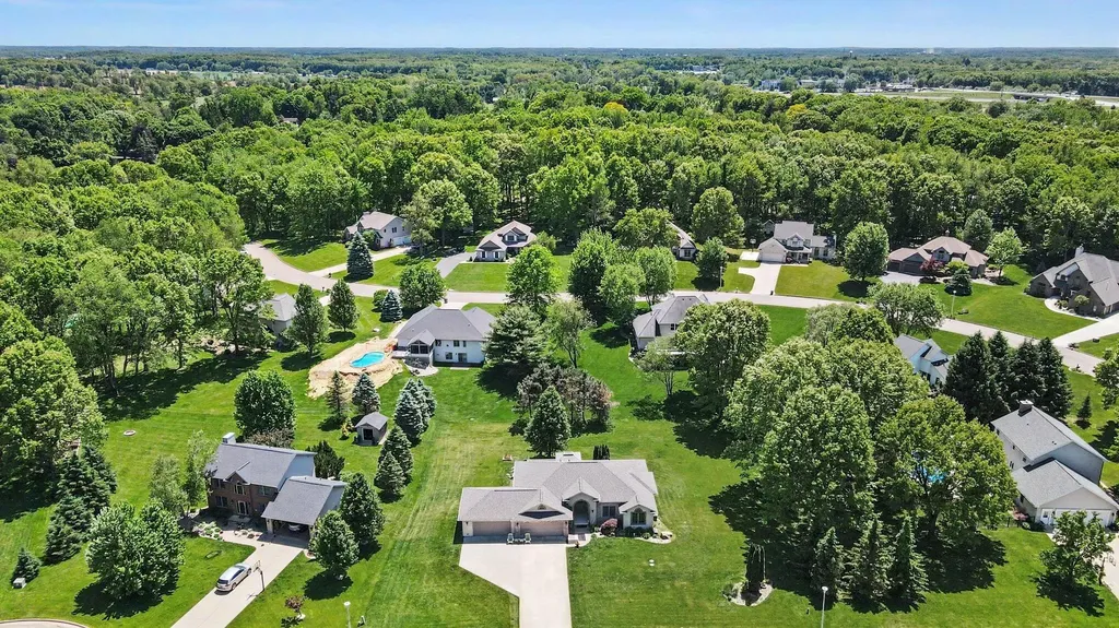 174 Hickory Hills Marshall Township MI 49068