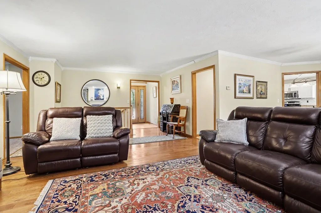 174 Hickory Hills Marshall Township MI 49068