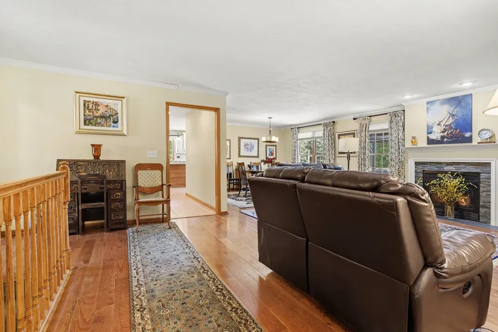 174 Hickory Hills Marshall Township MI 49068