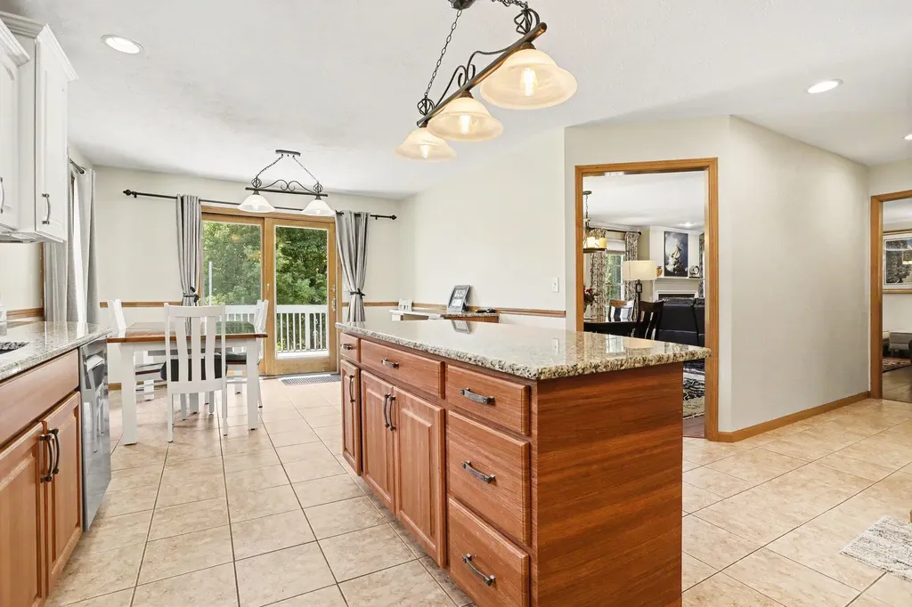 174 Hickory Hills Marshall Township MI 49068