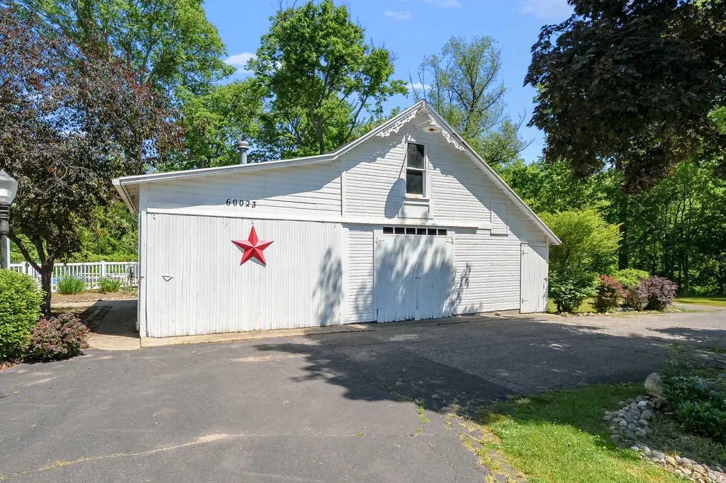 60023 Constantine Road Lockport Township MI 49093