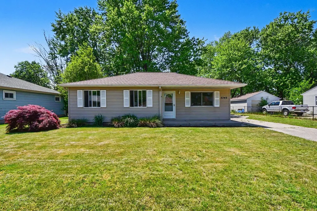 5343 Mick Avenue SE Kentwood City MI 49548