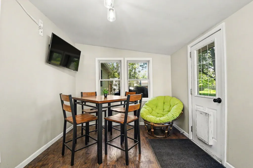 5343 Mick Avenue SE Kentwood City MI 49548