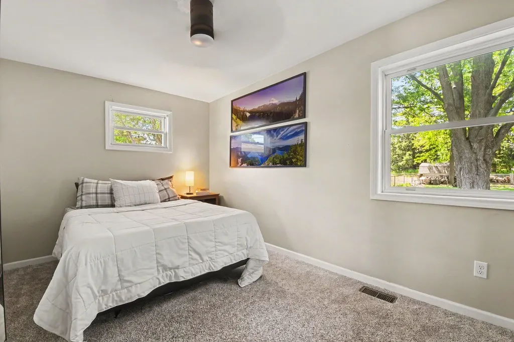 5343 Mick Avenue SE Kentwood City MI 49548