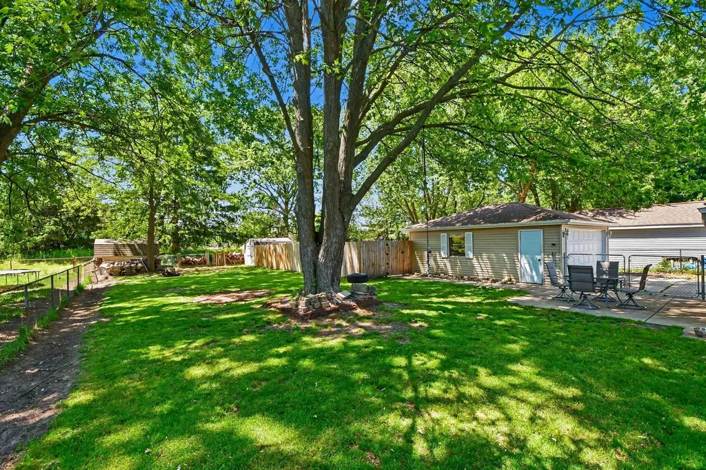 5343 Mick Avenue SE Kentwood City MI 49548