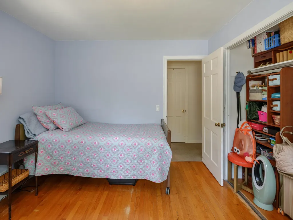 1927 Indiana Street Kalamazoo City MI 49008