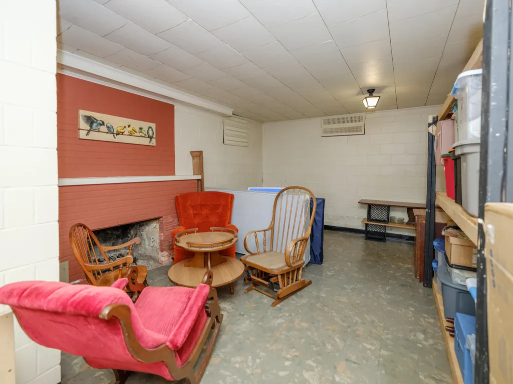 1927 Indiana Street Kalamazoo City MI 49008