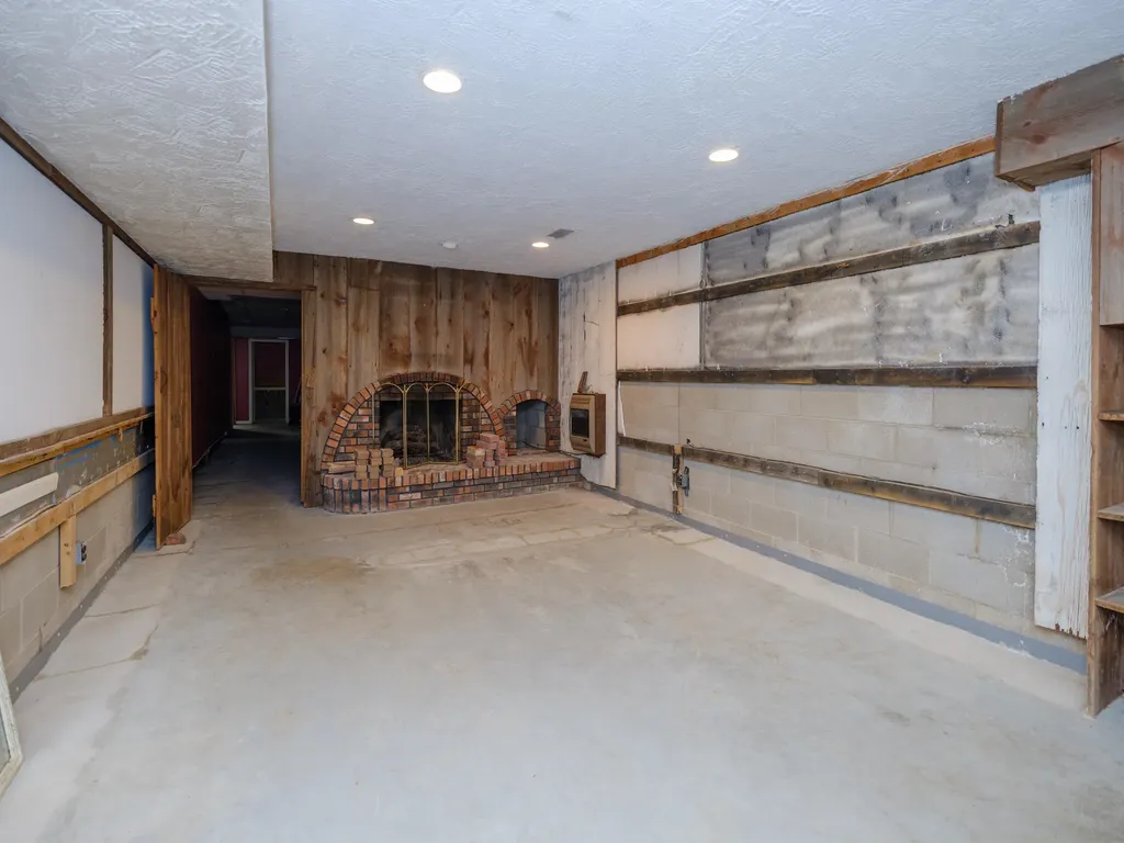 726 Sycamore Bend Gun Plain Township MI 49080