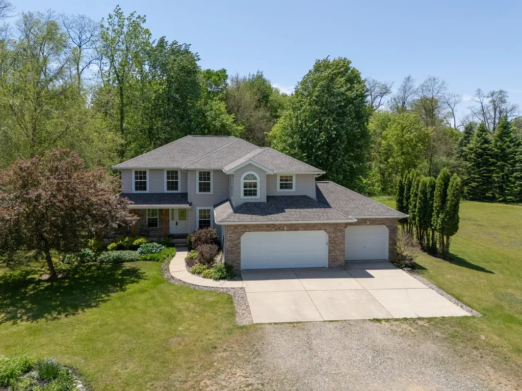 1042 Hunter Ridge Bedford Charter Township MI 49017