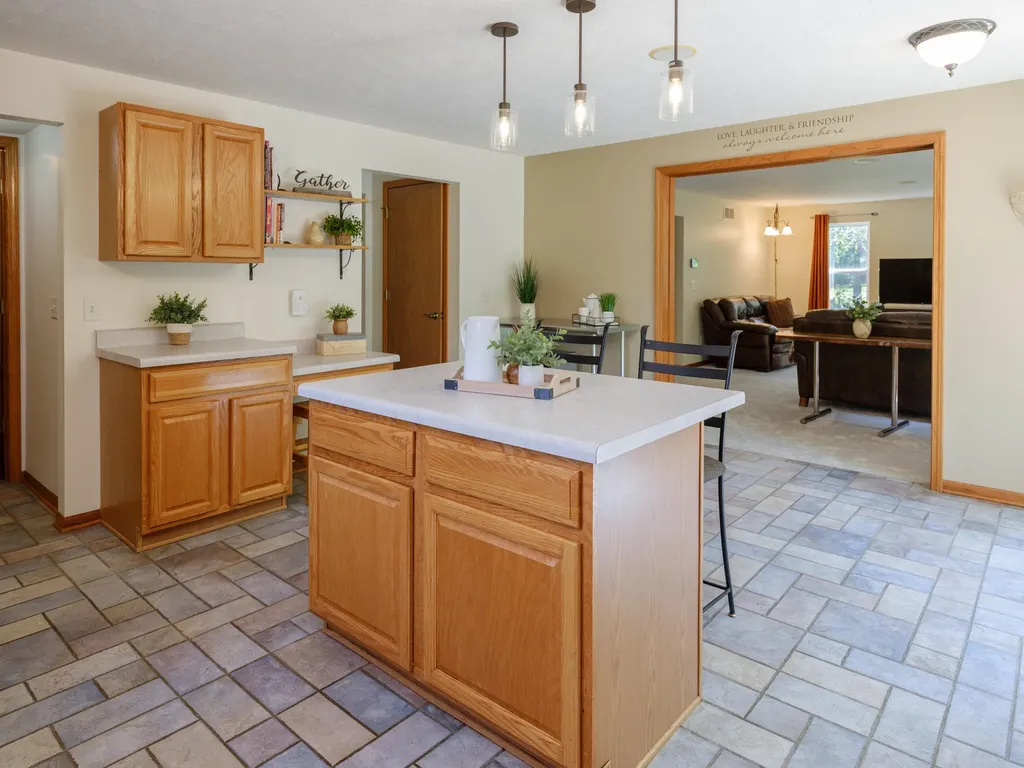 1042 Hunter Ridge Bedford Charter Township MI 49017