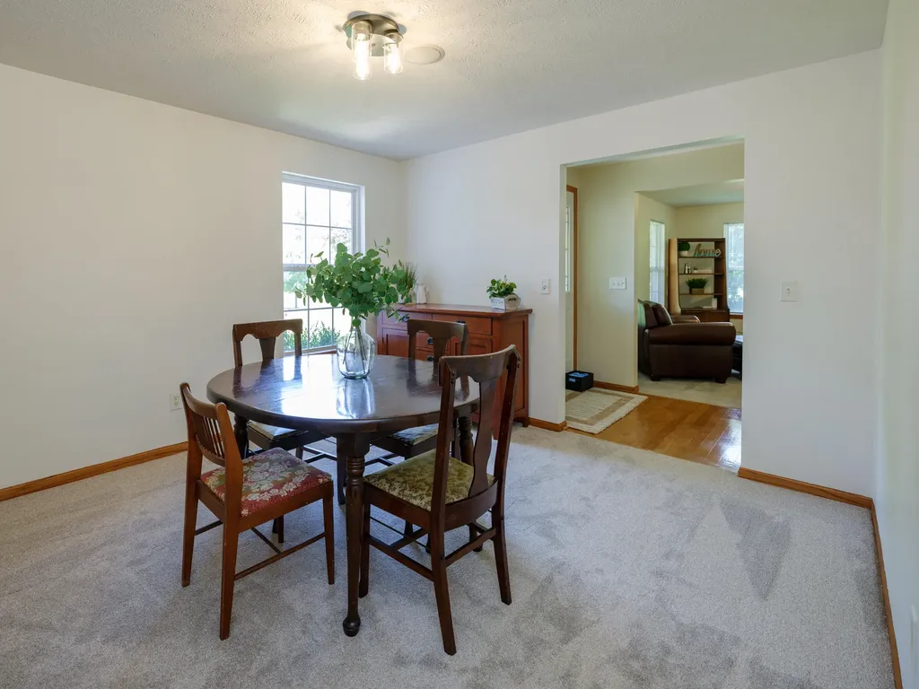 1042 Hunter Ridge Bedford Charter Township MI 49017