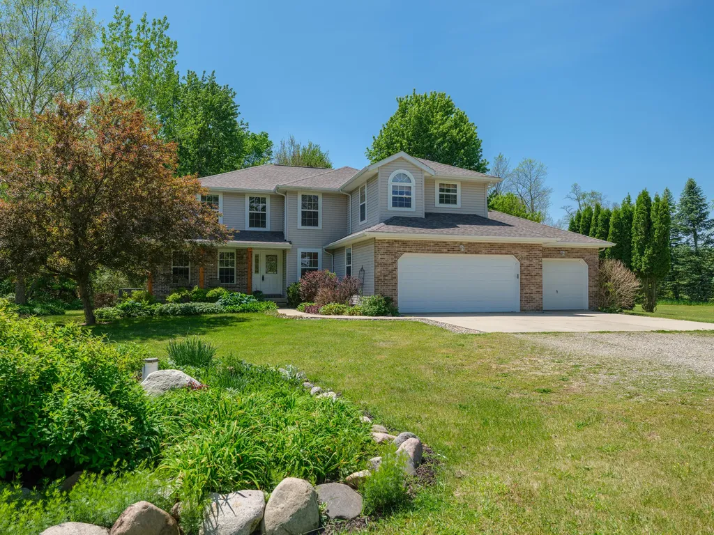 1042 Hunter Ridge Bedford Charter Township MI 49017