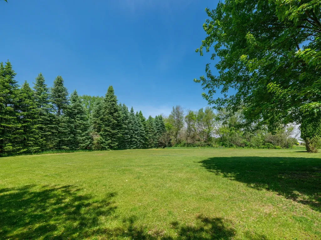 1042 Hunter Ridge Bedford Charter Township MI 49017