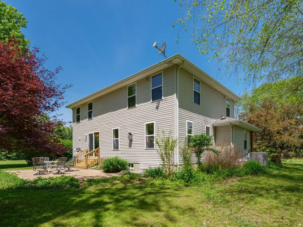 1042 Hunter Ridge Bedford Charter Township MI 49017