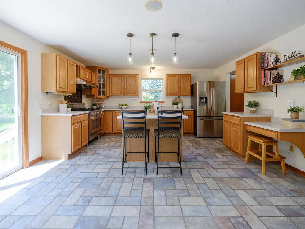 1042 Hunter Ridge Bedford Charter Township MI 49017
