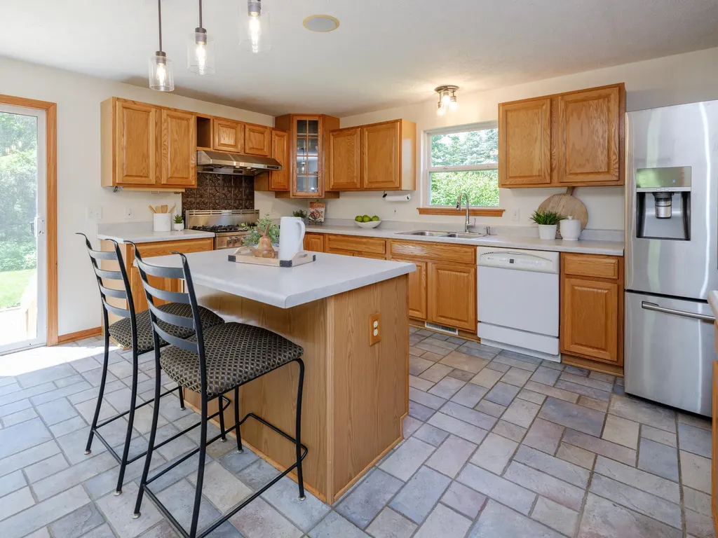 1042 Hunter Ridge Bedford Charter Township MI 49017