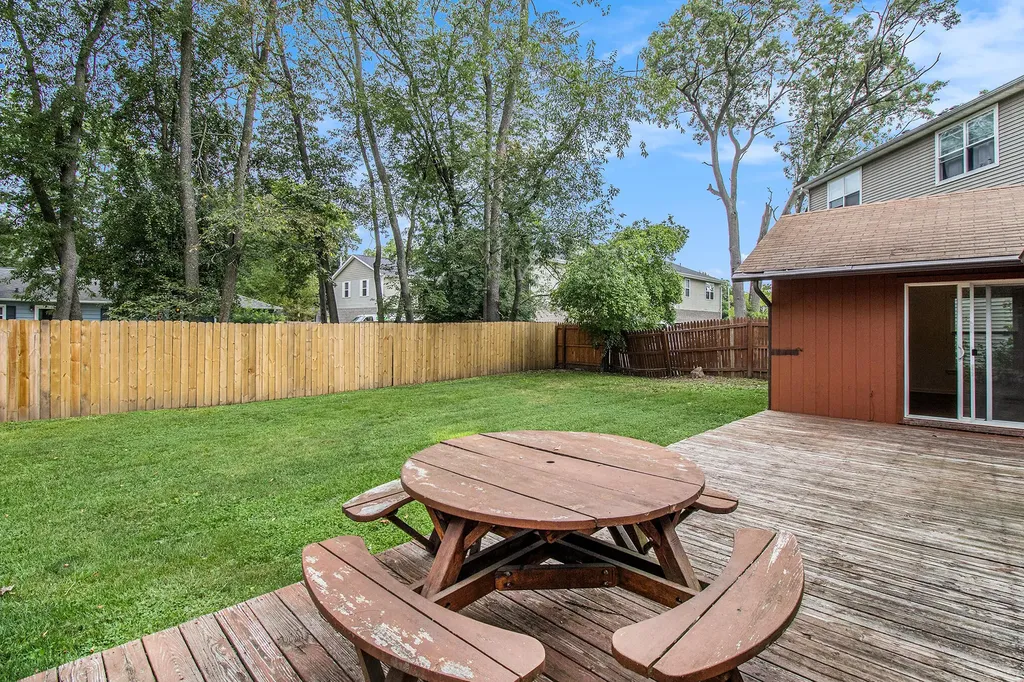 1316 Knollwood Avenue Kalamazoo City MI 49006