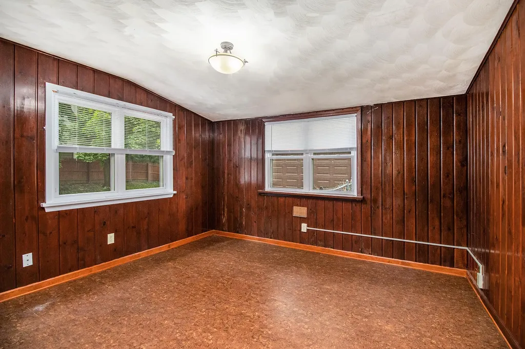 1316 Knollwood Avenue Kalamazoo City MI 49006