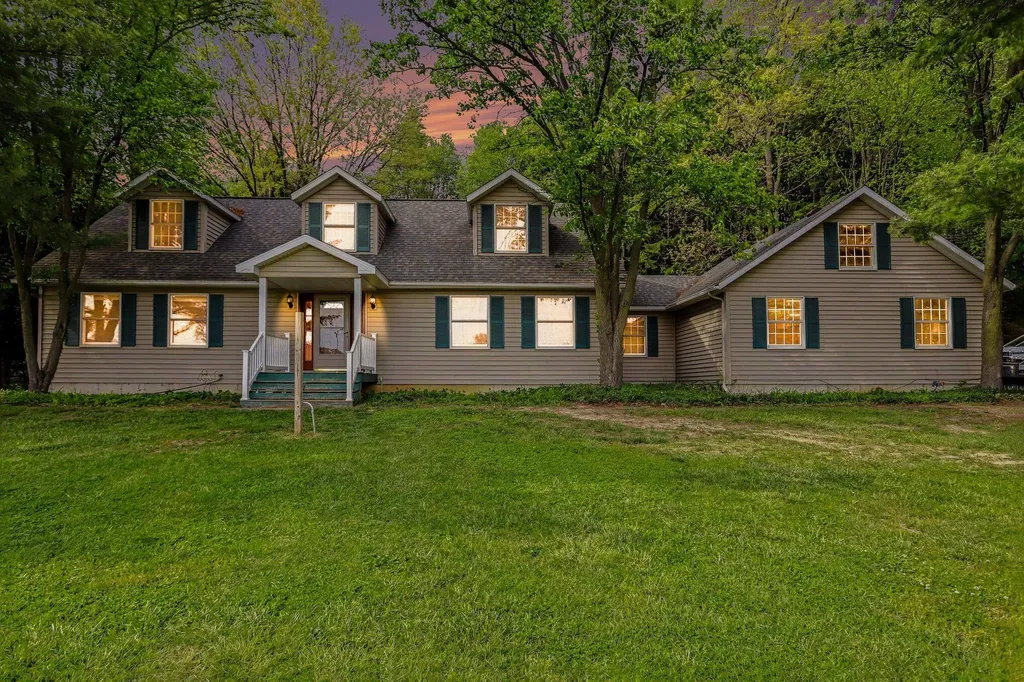 11475 Gorsline Road Pennfield Charter Township MI 49014