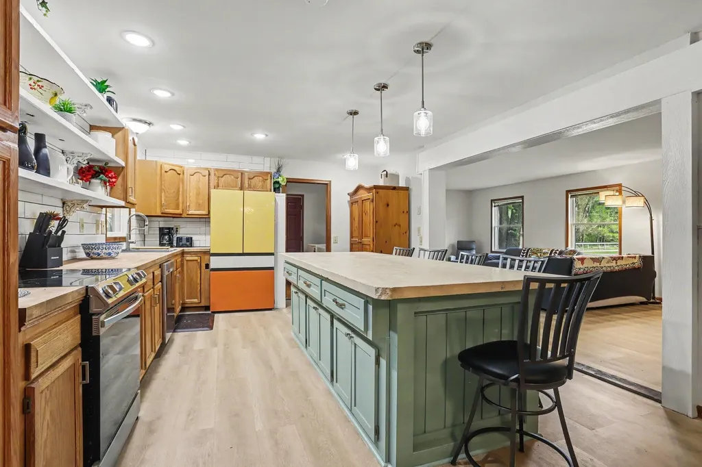 11475 Gorsline Road Pennfield Charter Township MI 49014