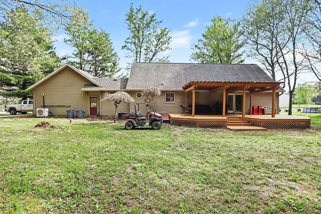 11475 Gorsline Road Pennfield Charter Township MI 49014