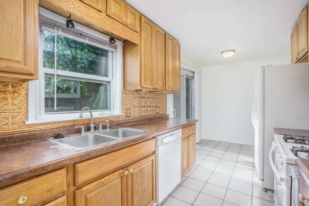 1315 Sutherland Avenue Kalamazoo City MI 49006