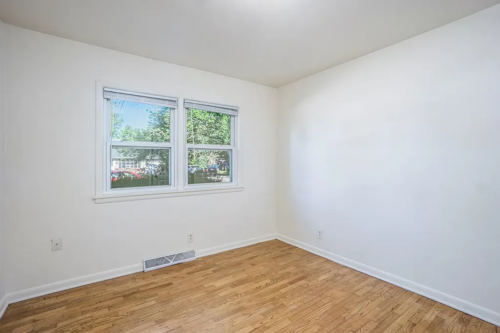 1315 Sutherland Avenue Kalamazoo City MI 49006