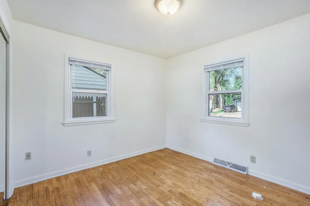 1315 Sutherland Avenue Kalamazoo City MI 49006