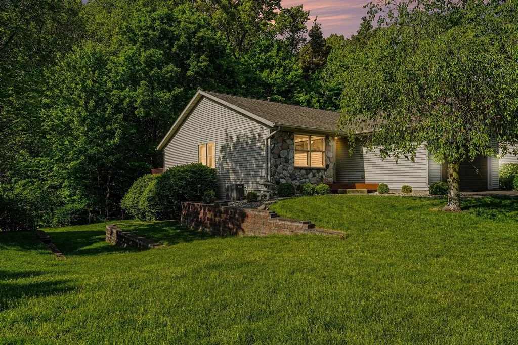 6811 Birdsong Avenue Texas Charter Township MI 49009