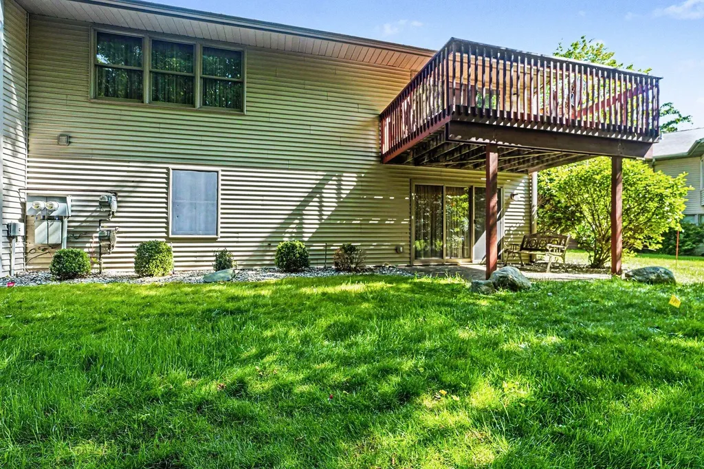 6811 Birdsong Avenue Texas Charter Township MI 49009