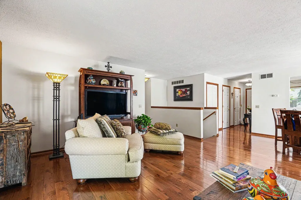 6811 Birdsong Avenue Texas Charter Township MI 49009
