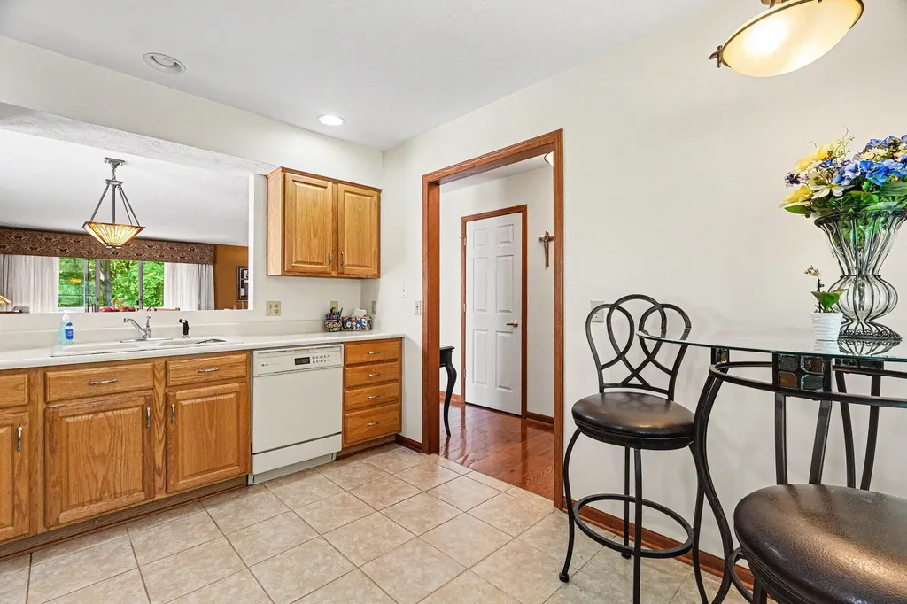 6811 Birdsong Avenue Texas Charter Township MI 49009