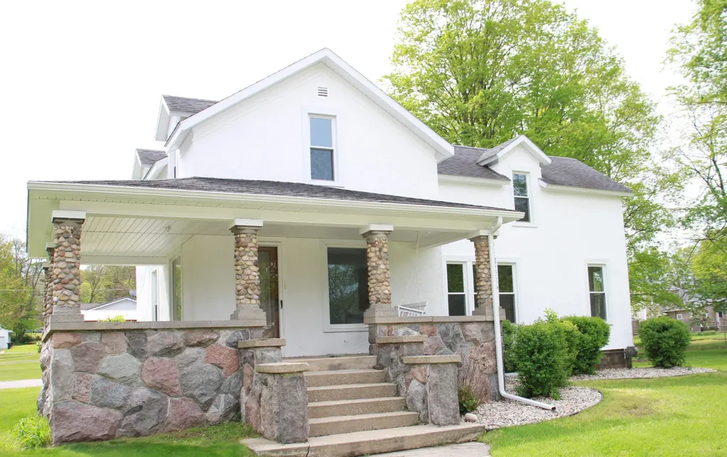 24195 Third Avenue Mattawan Village MI 49071